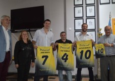 Peñarol realizó un reconocimiento a Tassello, Bosco y Marello
