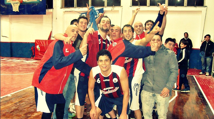 ATLETICO ELORTONDO FESTEJA CLASIFICACION A LA FINAL