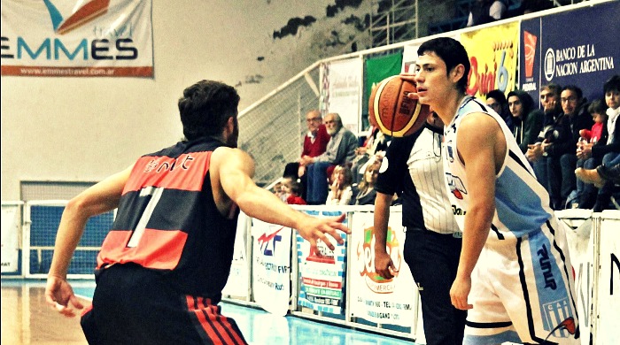 EL MEJOR. ANDRES MIGUEL SOBRESALIO ANTE OLIMPIA