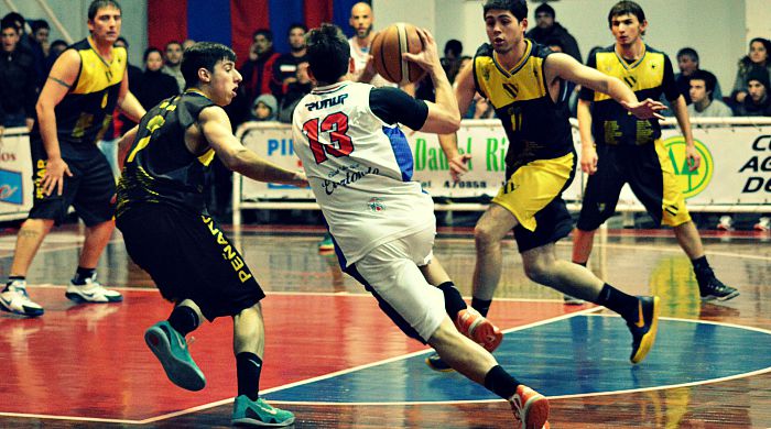 ATLETICO ELORTONDO-PEÑAROL 14-8-4