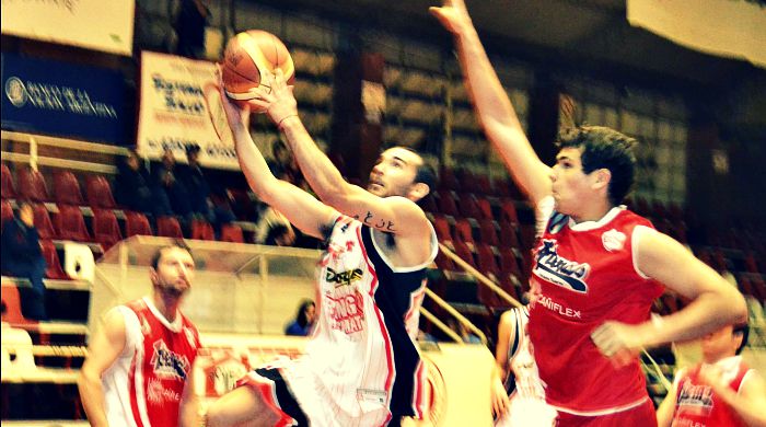 FIRMAT FBC-DEPORTIVO ATENAS 7-8