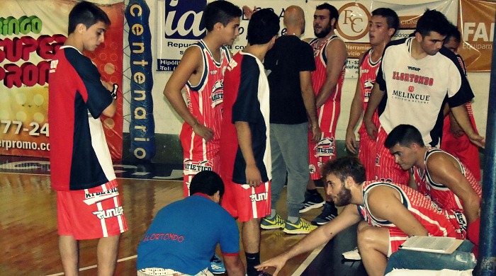 Sufrió pero ganó. Atlético no la tuvo fácil ante Atenas.