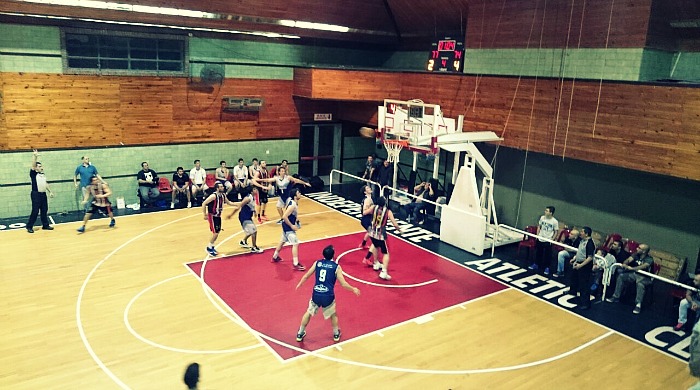En Chañar. Independiente le ganó Sportsman y le sacó el invicto.