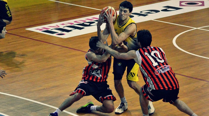 Se lució. Entre Zanni y Luciani no pueden con Lacché.